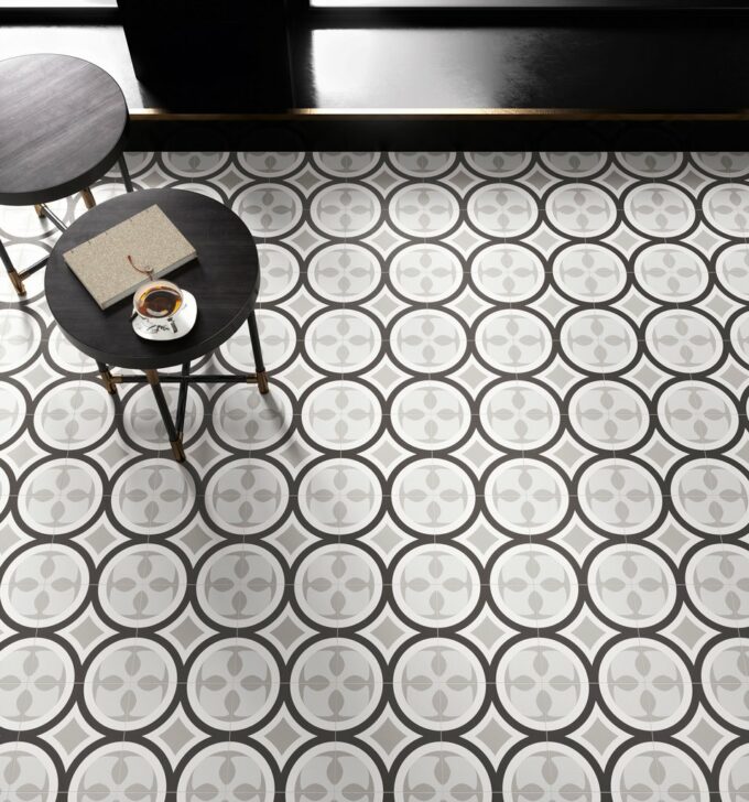 Patchwork B&W 01 - Image 2