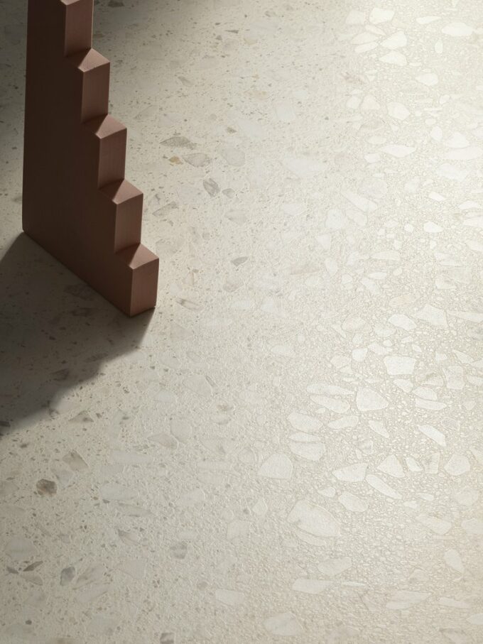 Glow Ivory - Image 2